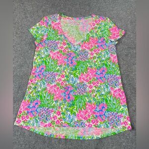 Lilly Pulitzer Etta V Neck Top Women’s Size Medium Vibrant Floral Short Sleeve